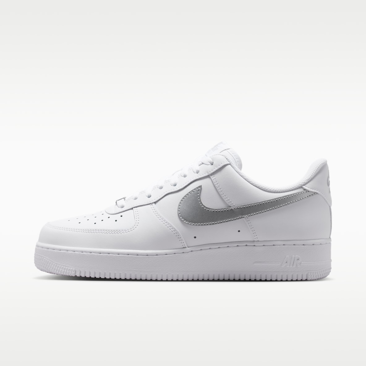 NIKE公式】 ホワイト エア フォース 1 ローカット シューズ【ナイキ